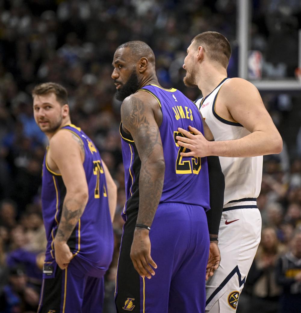 从泳池到教 从泳池到教